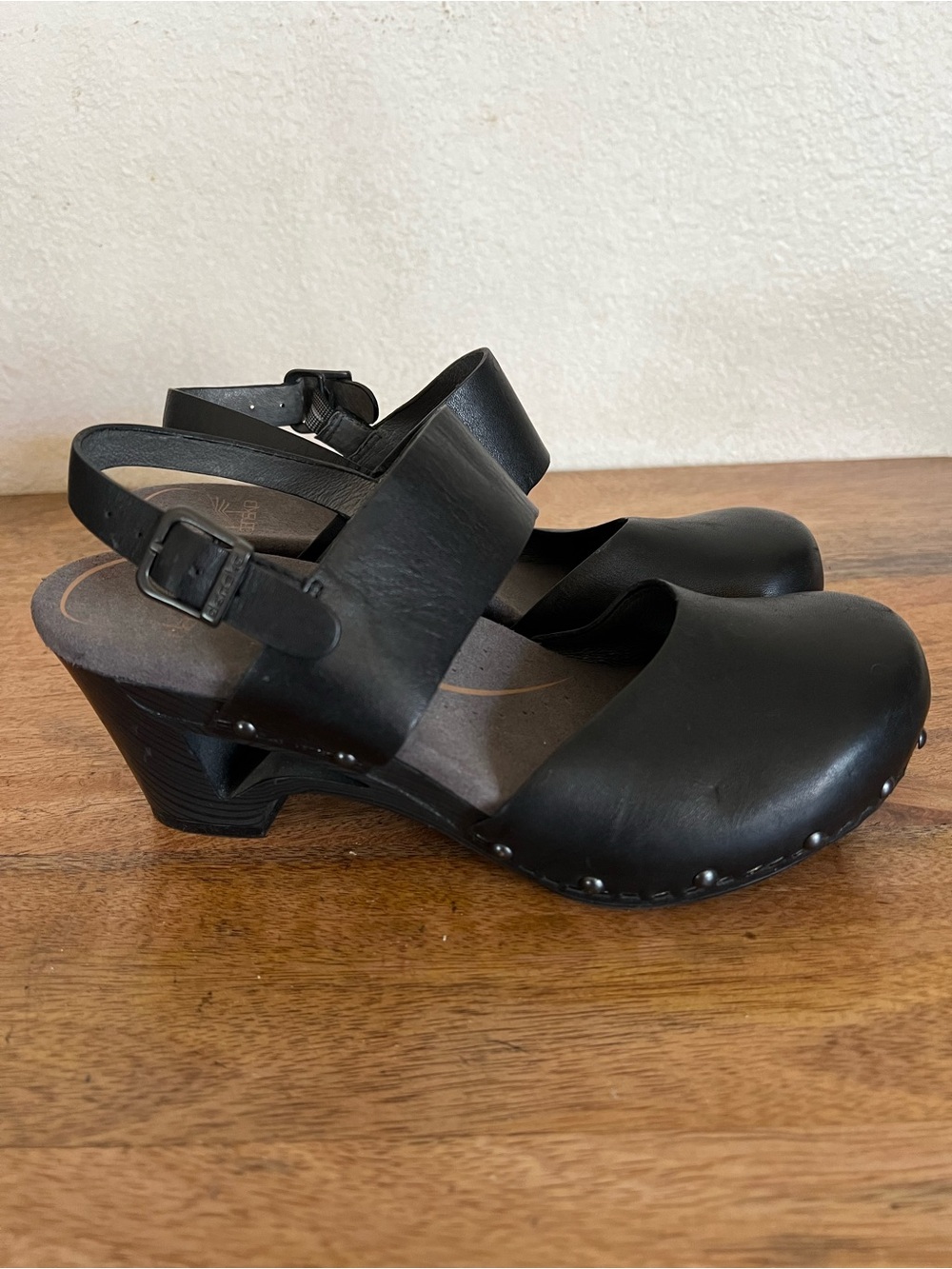 Dansko THEA Clogs Sandals Black Leather Slingback Studded Shoe Women Size 36